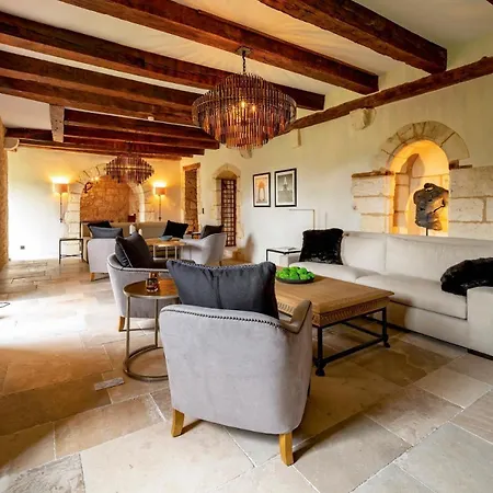 וילה Chateau Belet