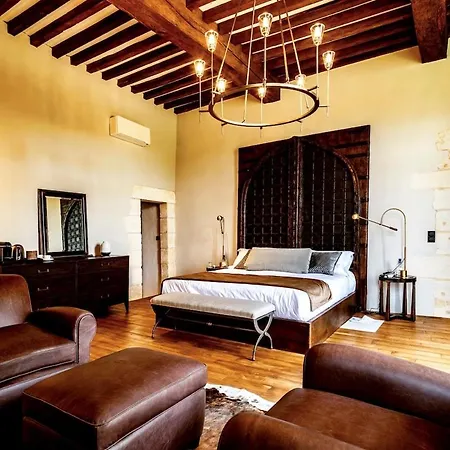 וילה Chateau Belet Saint-Aquilin