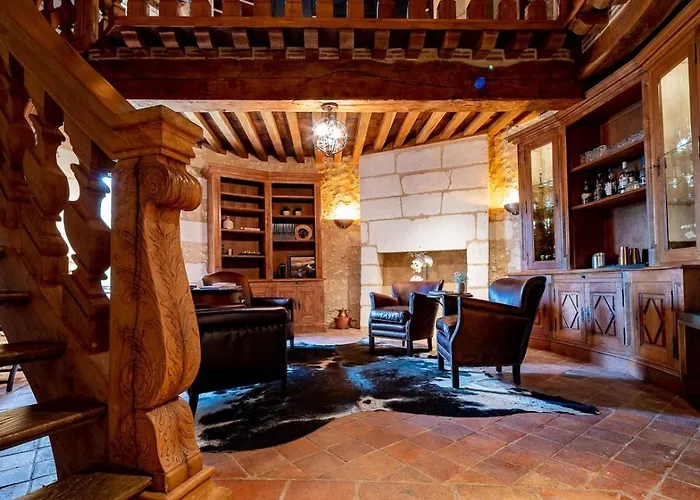 Chateau Belet Saint-Aquilin