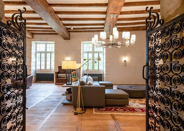 Vila Chateau Belet *